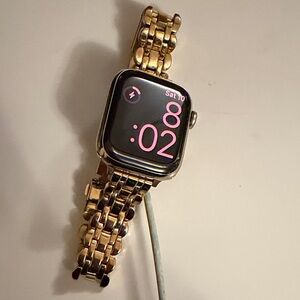 Apple Watch Series 8 41cm Gold
